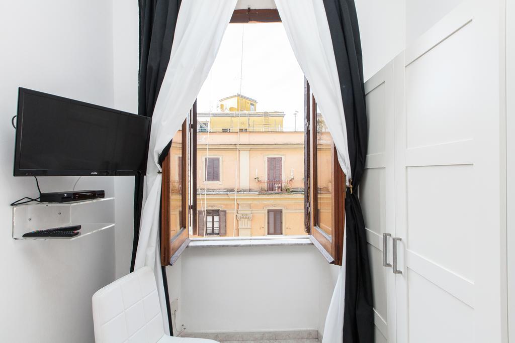 Guest house Apartop 3*