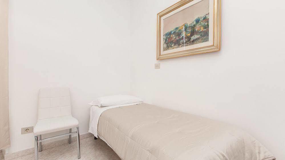 Guest house Apartop 3*